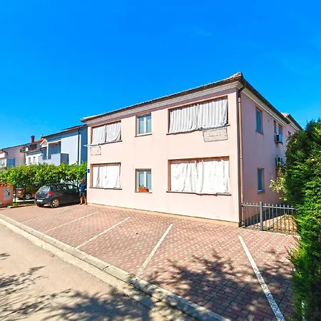 Apartment Fuer 5 Personen Ca 75 Qm In Fazana, Istrien Istrische Riviera Fazana