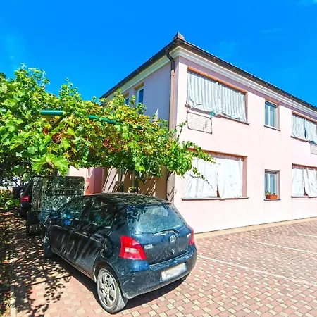 Apartment Fuer 5 Personen Ca 75 Qm In Fazana, Istrien Istrische Riviera *