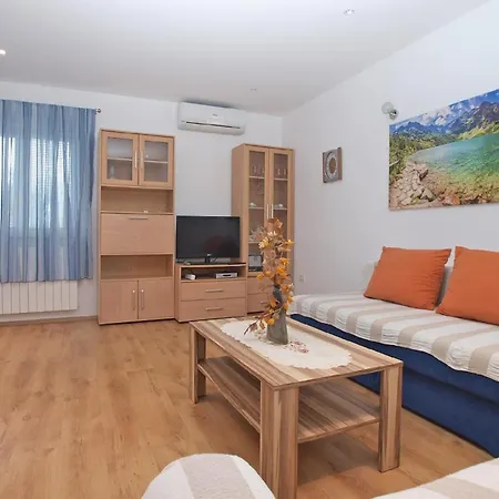 Fuer 5 Personen Ca 75 Qm In Fazana, Istrien Istrische Riviera Apartment *
